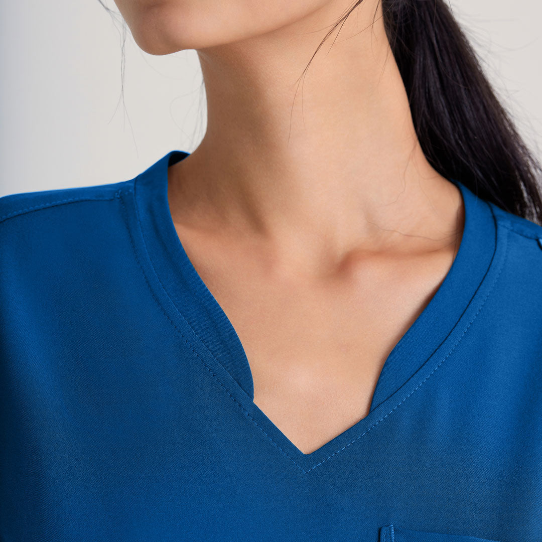 House of Uniforms The Sway Top | Ladies | Greys Anatomy Evolve Greys Anatomy by Barco