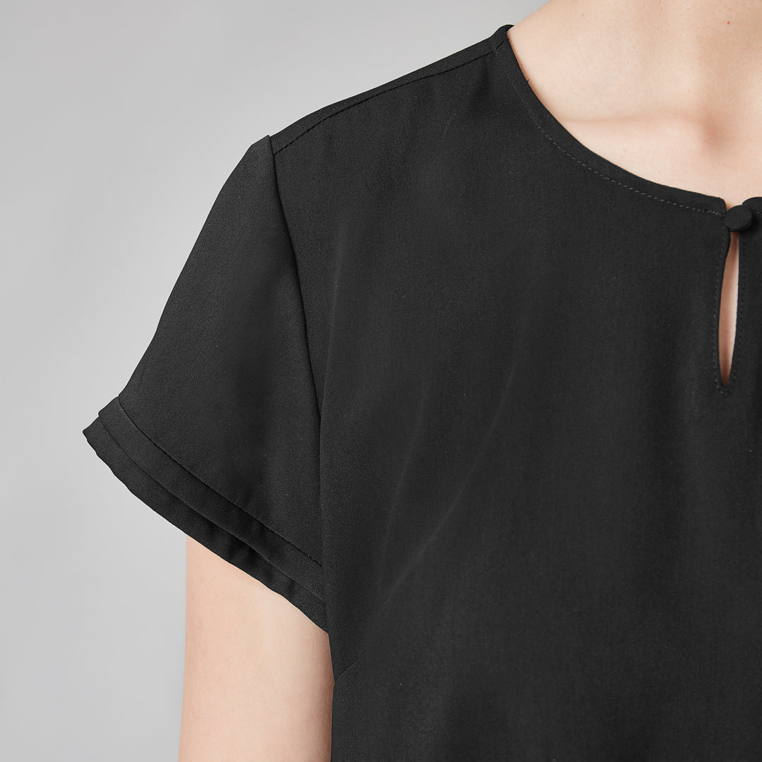 House of Uniforms The Evelyn Keyhole Top | Short Sleeve Biz Corporates