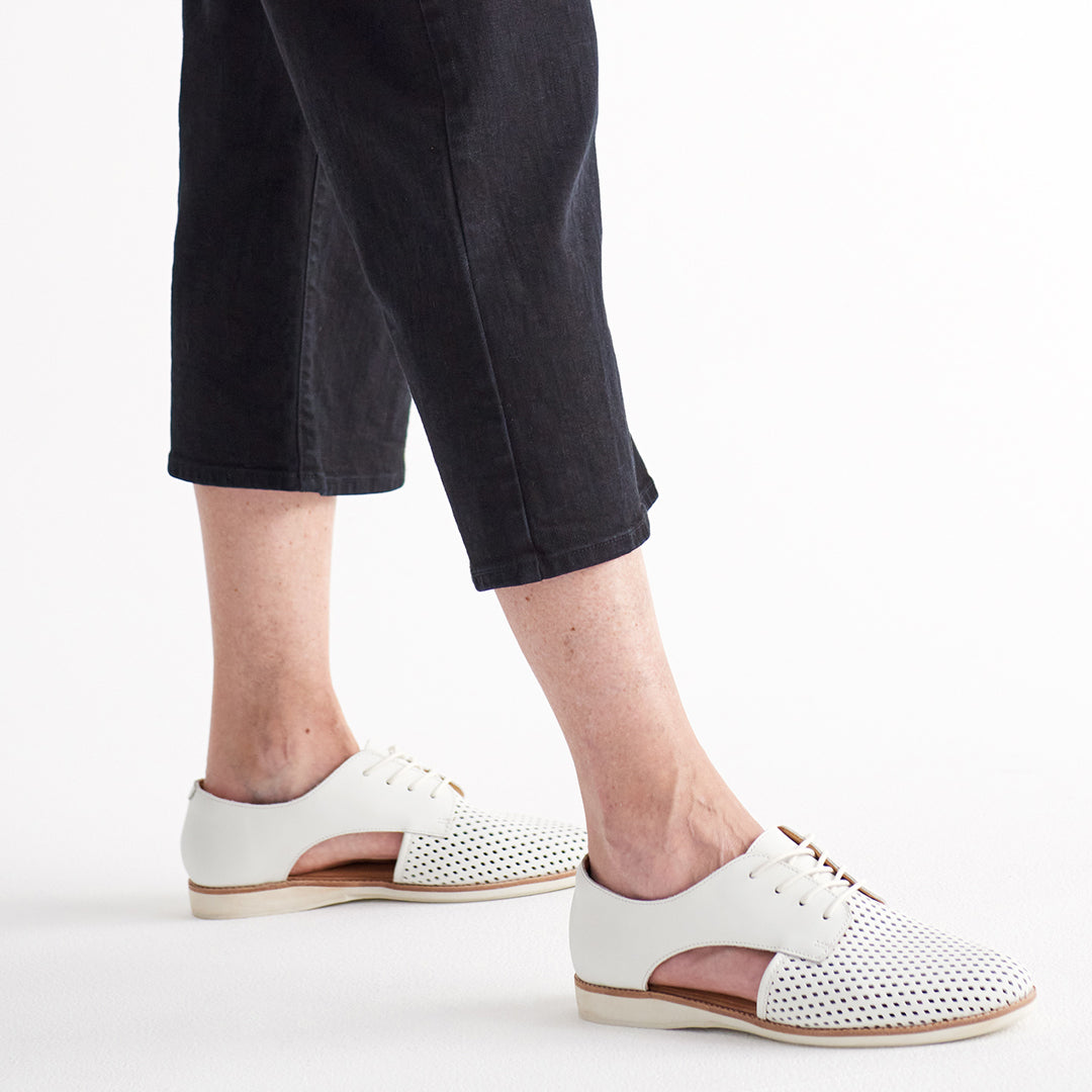 House of Uniforms The Derby Sidecut Punch | Ladies Rollie