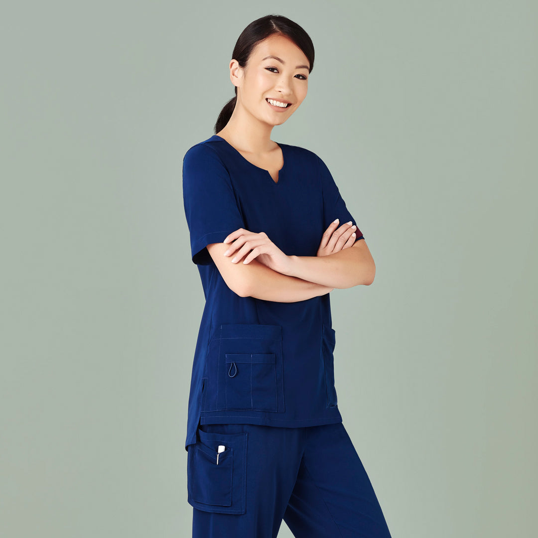 House of Uniforms The Avery Round Neck Scrub Top | Ladies Biz Care