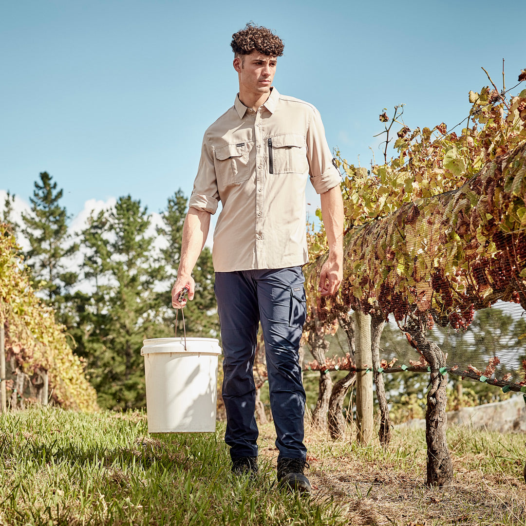 House of Uniforms The Lightweight Outdoor Pant | Mens Syzmik