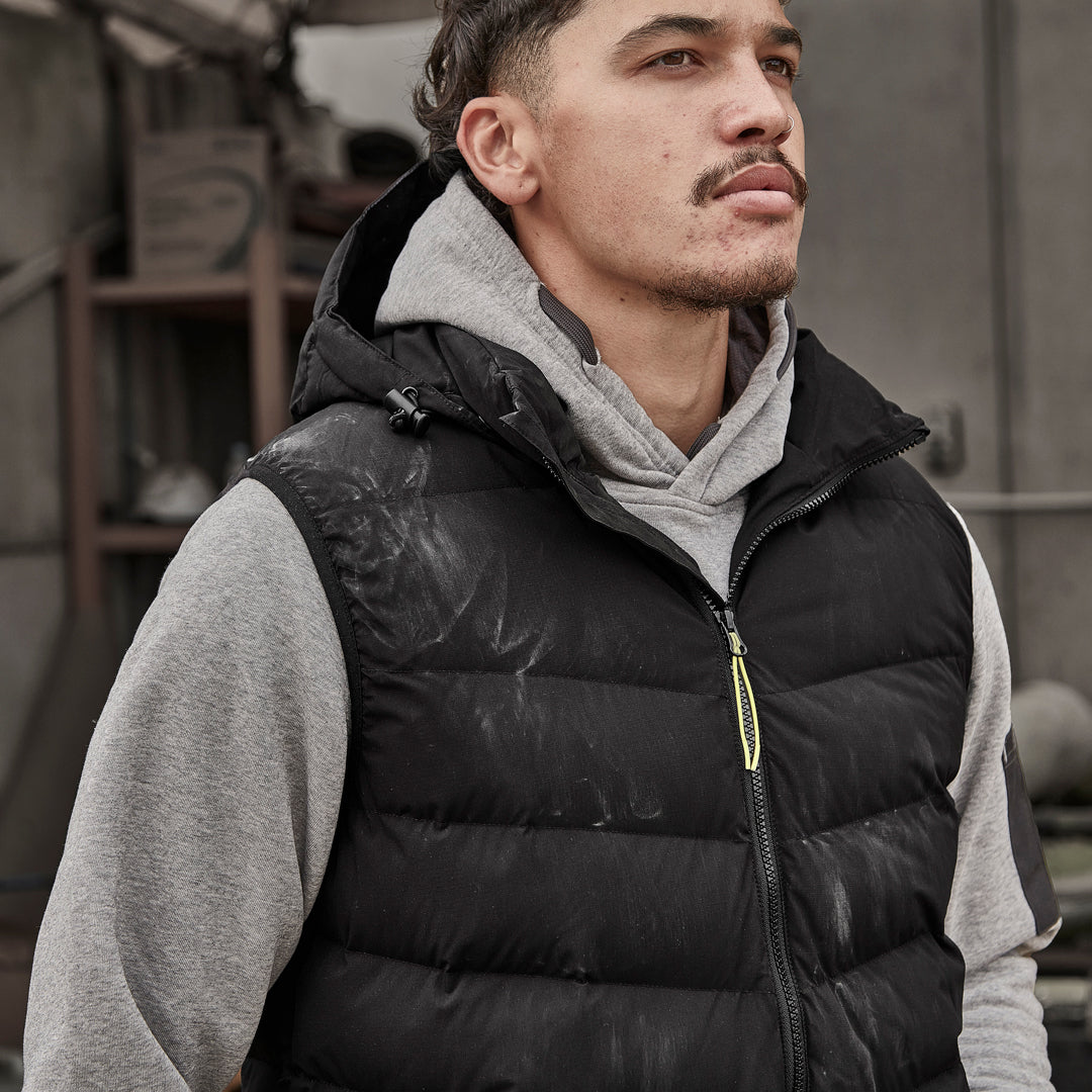 House of Uniforms The Hooded Puffer Vest | Unisex Streetworx