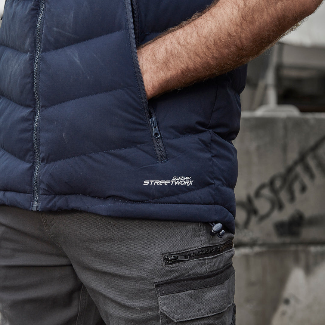 House of Uniforms The Hooded Puffer Vest | Unisex Streetworx