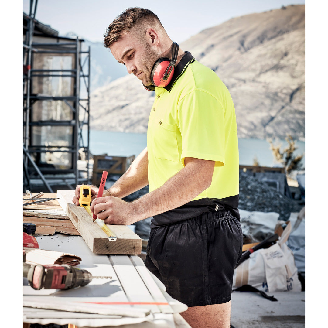 House of Uniforms The Rugby Short | Mens Syzmik