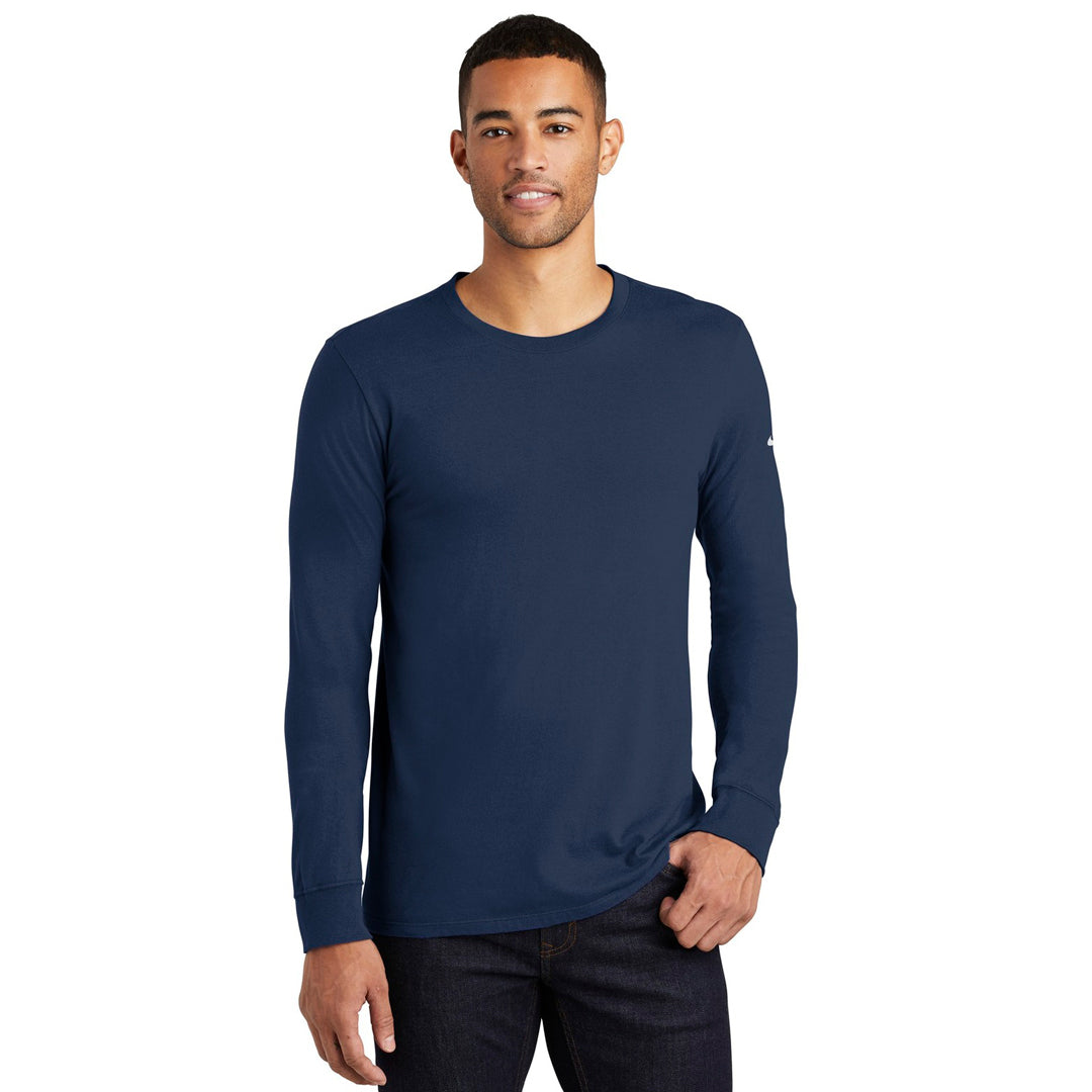 House of Uniforms The Core Cotton Tee | Long Sleeve | Mens Nike 